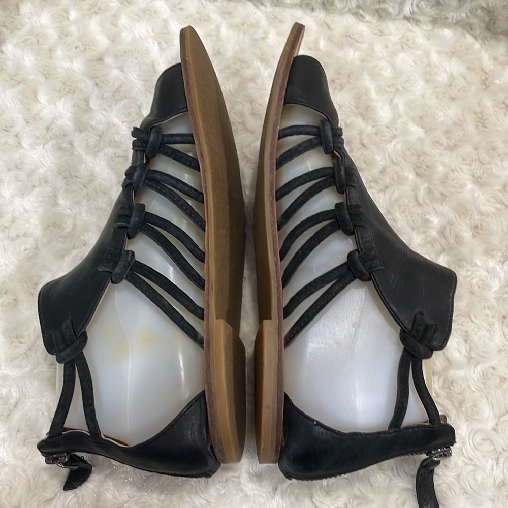 Koolaburra Santa Barbara sandals - Picture 6 of 11